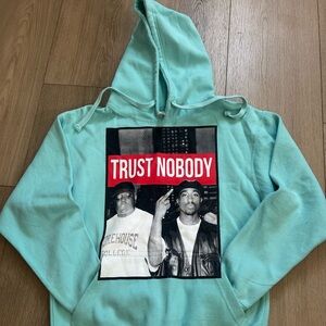 Tupac and Notorious B.I.G. TRUST NOBODY Fleece Size Small Hoodie Rap Tee